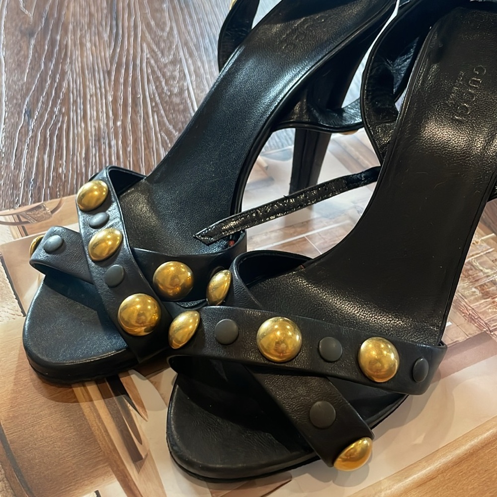 Gucci Babushka Heels 38